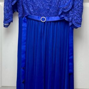 Elegant Blue Lace Dress